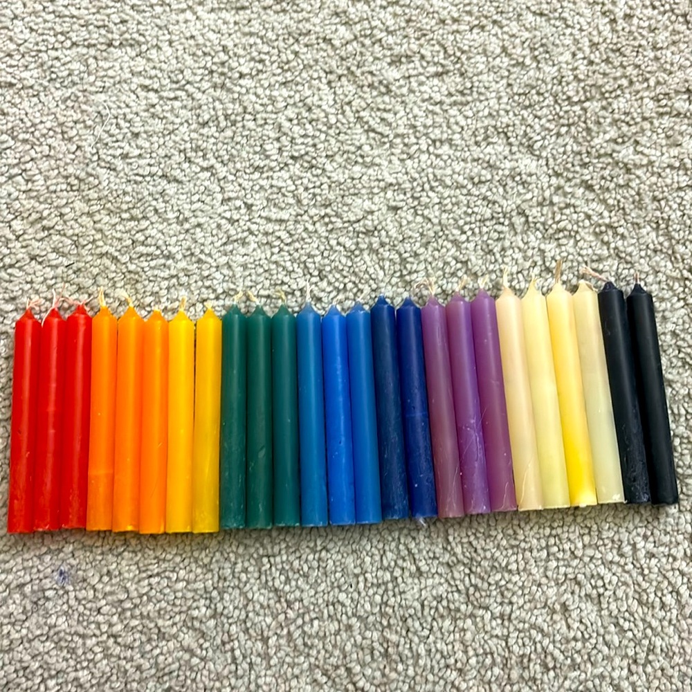 25 Chime candles (3.5in by 0.5in) Condition is okay
